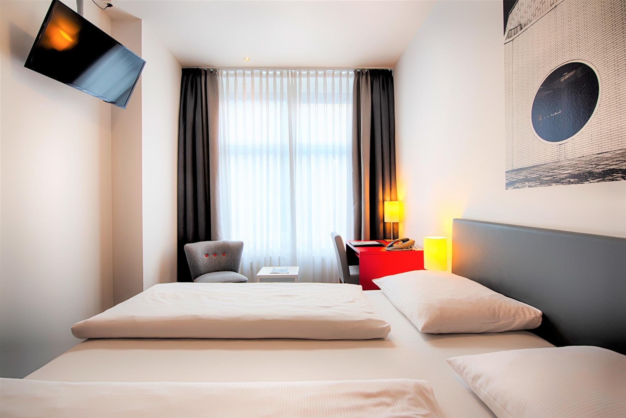 Select Hotel Berlin Gendarmenmarkt Buitenkant foto