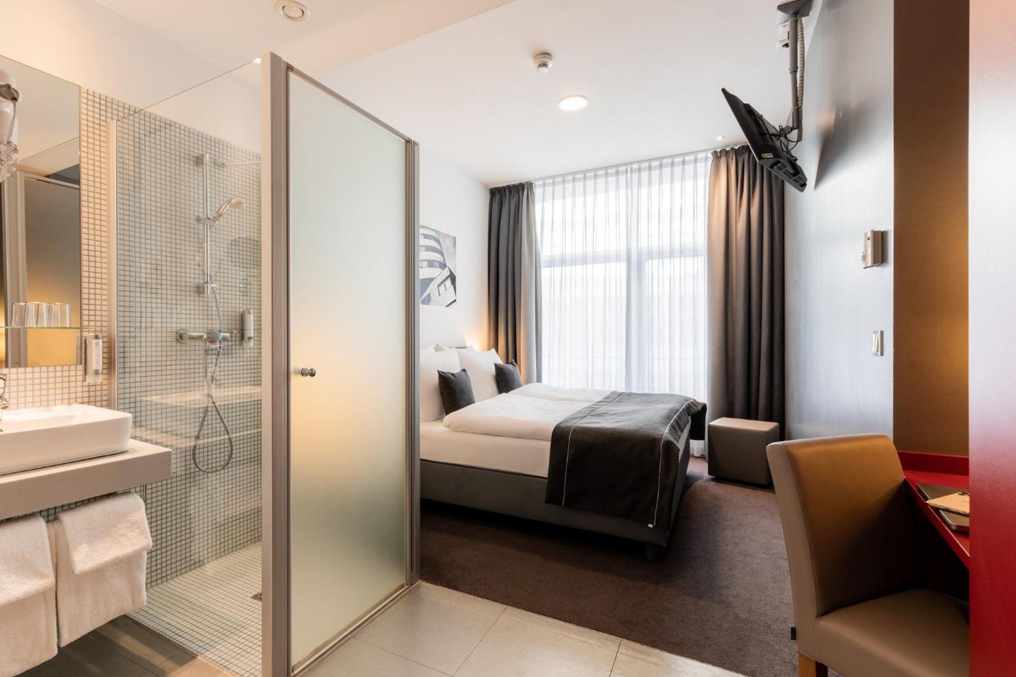Select Hotel Berlin Gendarmenmarkt Buitenkant foto