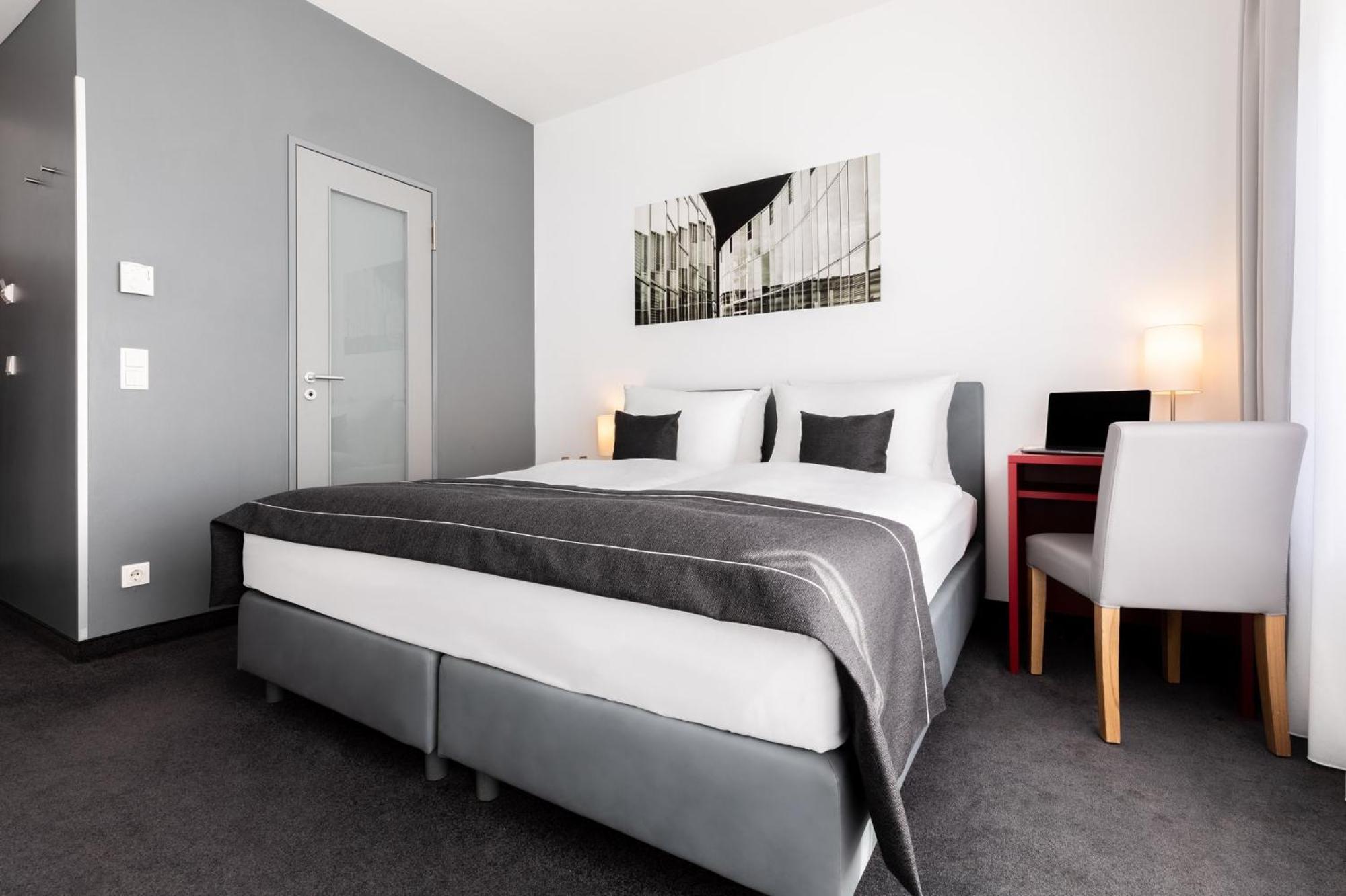 Select Hotel Berlin Gendarmenmarkt Buitenkant foto