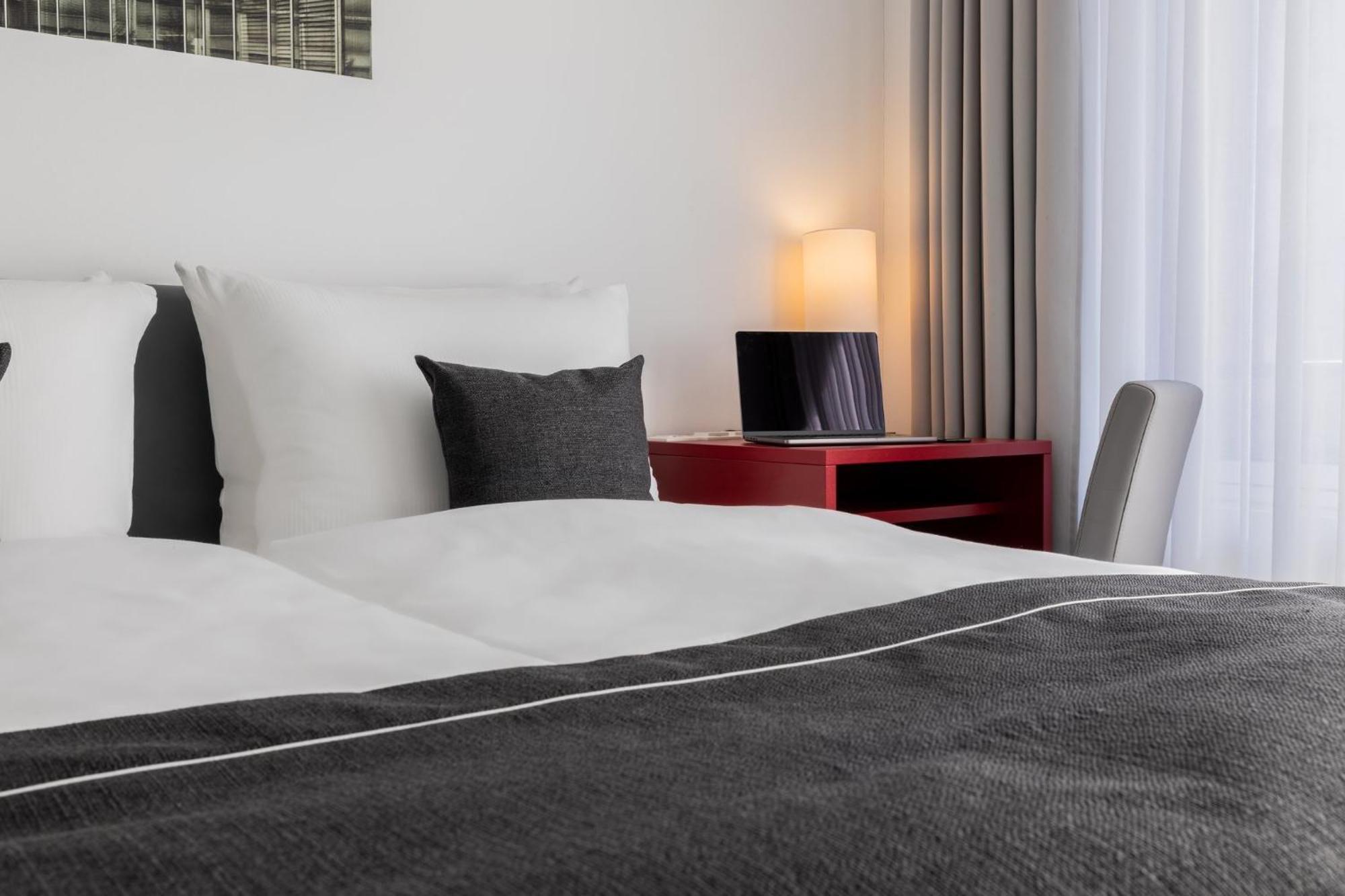 Select Hotel Berlin Gendarmenmarkt Buitenkant foto